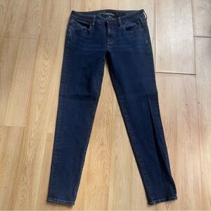 American Eagle Outfitters Dark Indigo Skinny Jeans size 6